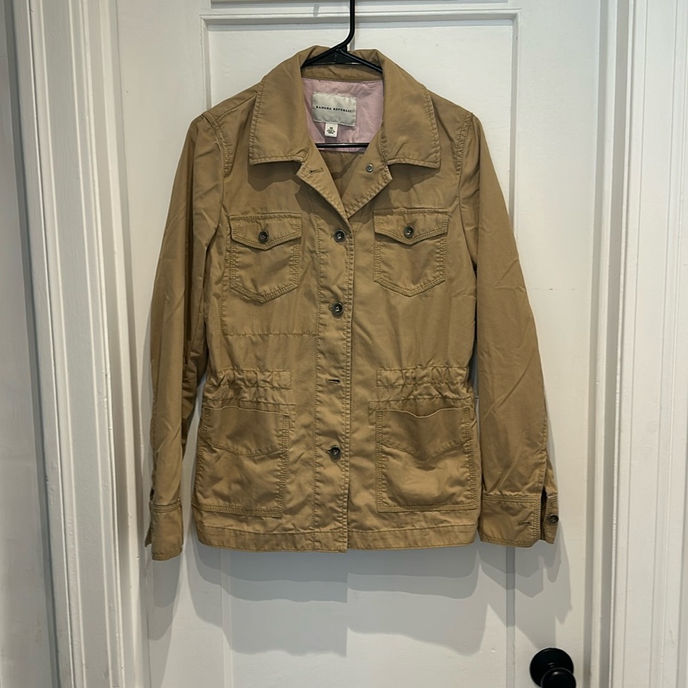 Great Banana Republic Safari style jacket. 10